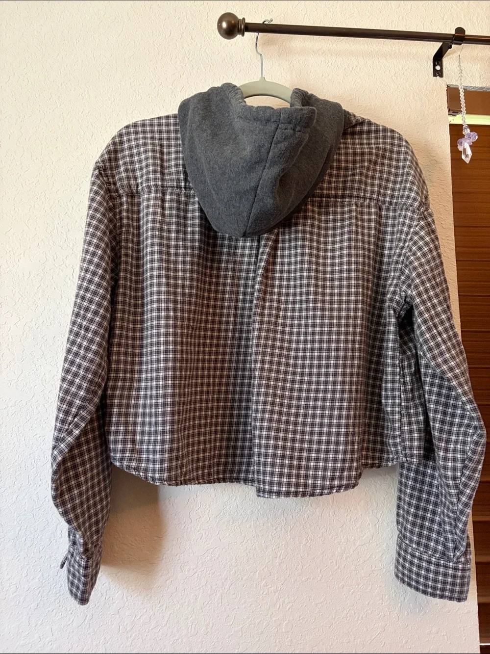 American Eagle Cropped Button-Up Hoodie Flannel Jacket- - Picture 6 of 9